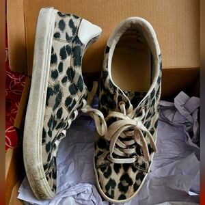 4/$20- Leopard print shoes